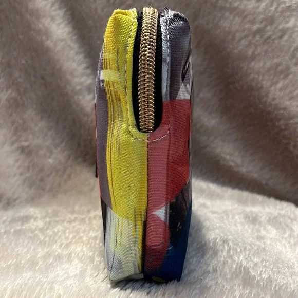 HAYWARD Makeup Case - Picture 7 of 9